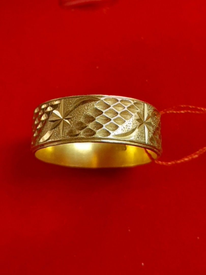 3.64 Carat Emerald 14K Yellow Gold Diamond Ring | Fashion Strada