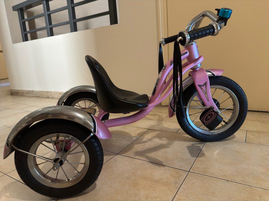 Schwinn deals tricycle pink