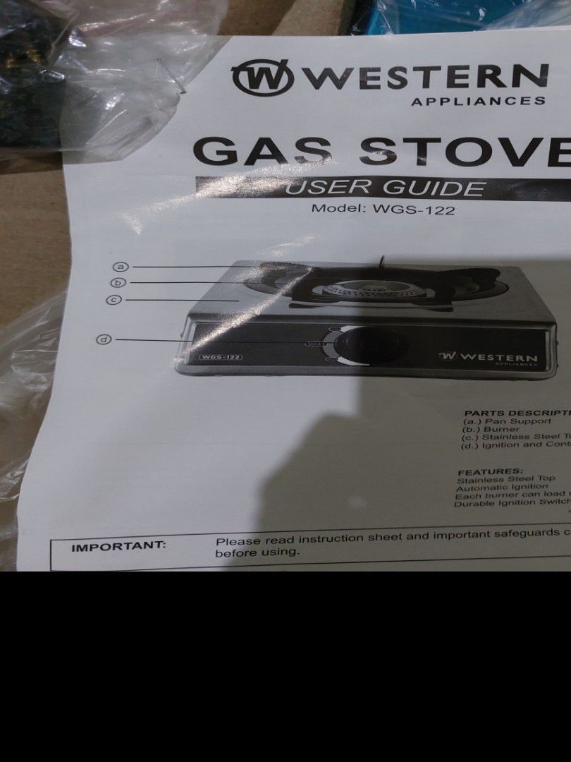 Single burner gas stove (Category: Cookware & Accessories) located in Quezon City. Submitted by nanu_nanu (Listing ID 1262469691, Image 3). Description: Brand new, sparkling single burner gas stove! Complete, with box and cards. Usually retails for P700. Get it na 😊 See my other listings! More to come!.