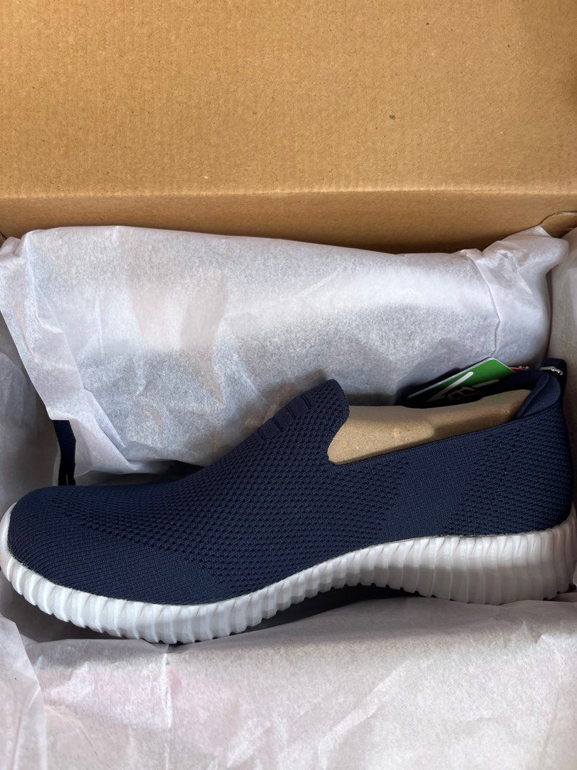 Skechers sale social muse