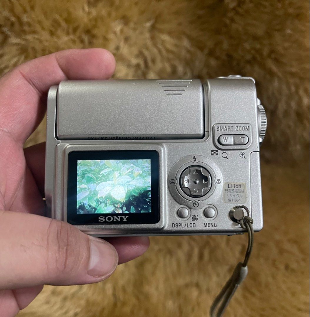 Sony Cybershot DSCF77 Rare Digital Camera, Photography, Cameras on