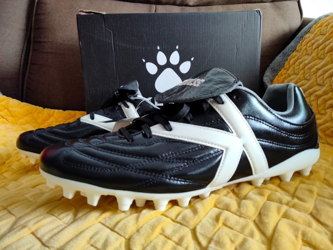 Kangaroo leather soccer shoes on sale