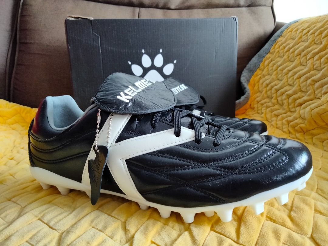 Kelme kangaroo shop leather soccer cleats