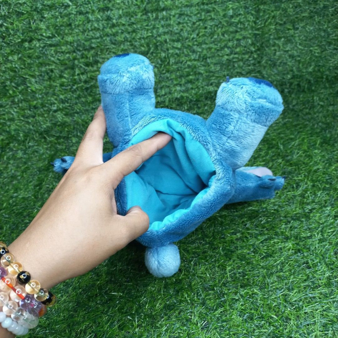 Stitch Hand Puppet (Category: Plushies & Soft Toys) located in Bontoc. Submitted by shaneebhee (Listing ID 1262340696, Image 3). Description: Excellent condition to Like new with intact fiberfill 🎁 Giftable item 💰 MOP: GCash 🚛 JRS/JnT (shouldered by buyer) 🧐 see detailed pictures for condition.