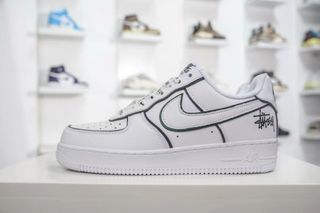 NIKE Air Force 1 High '07 LV8 EMB DX4980 001 - Shiekh