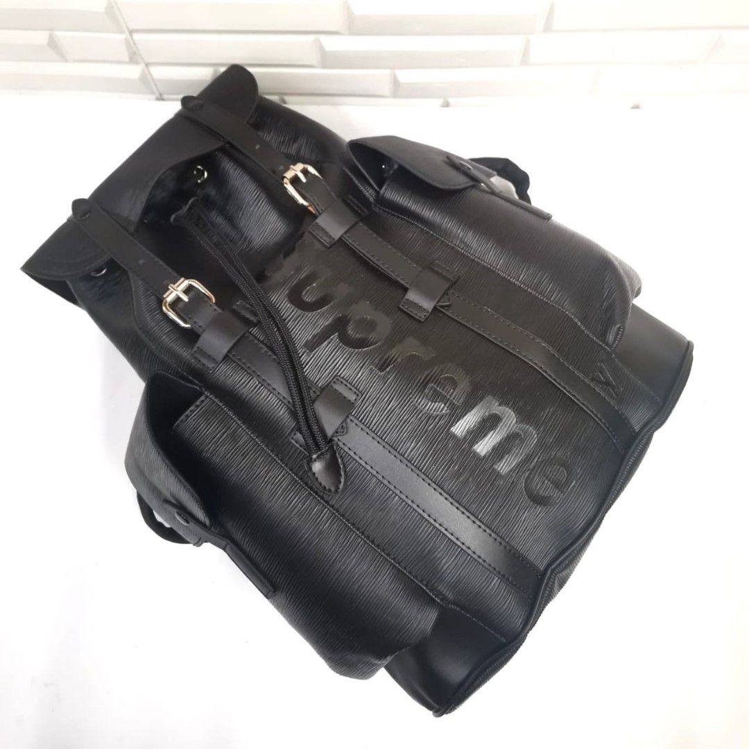 Lv Supreme Christopher Backpack Black