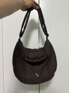 (Category: ) located in . Submitted by ubershopping (Listing ID 1262473441, Image 1). Description: .