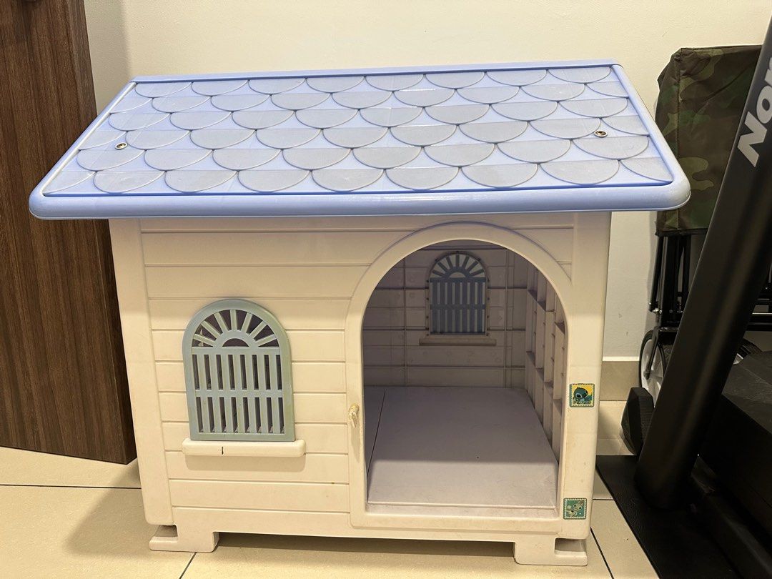 Used dog store houses near me