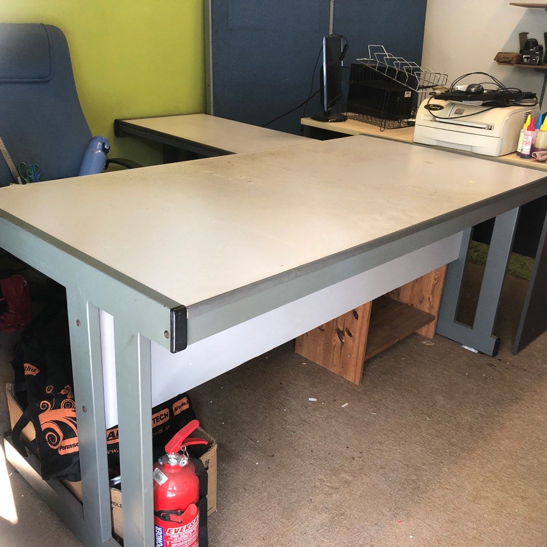 Refurbished office shop table