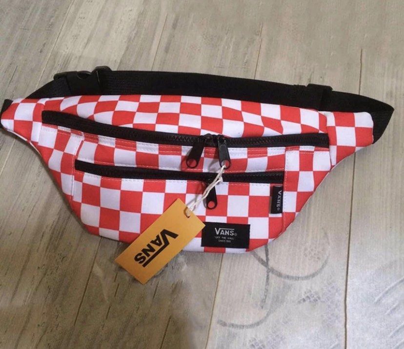 Red vans fanny deals pack