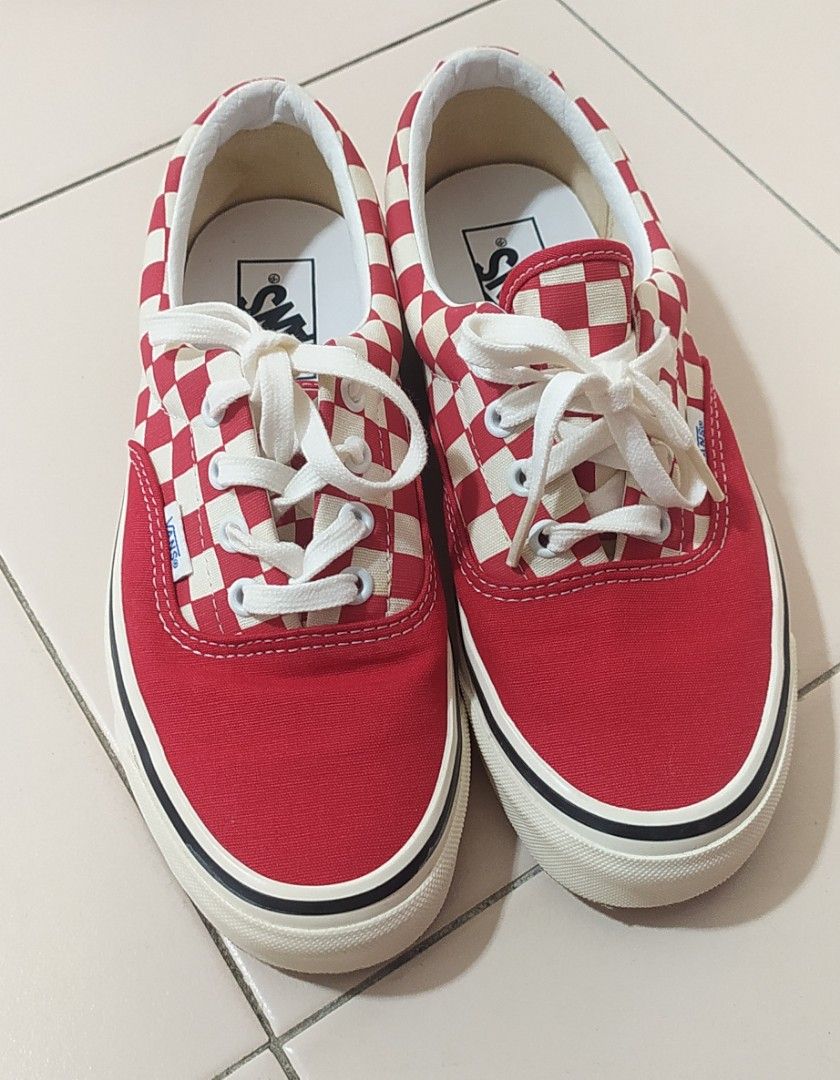 Red and white checkered vans shoes outlet