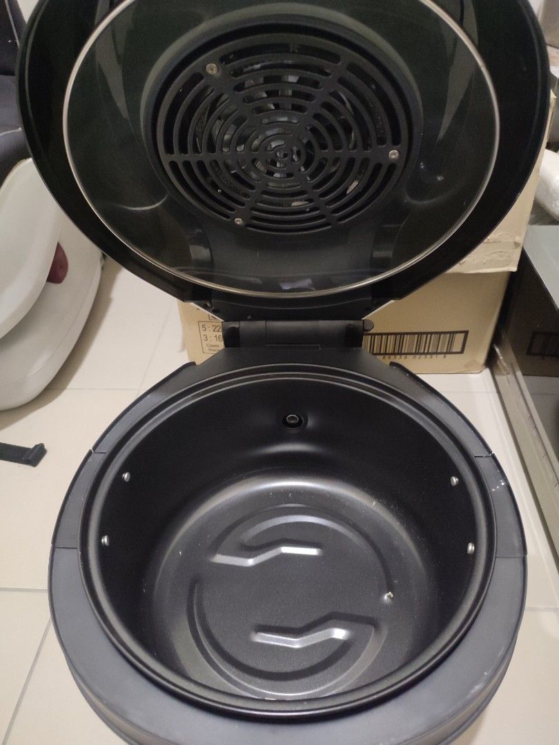 Vigico Air fryer, Furniture & Home Living, Kitchenware & Tableware