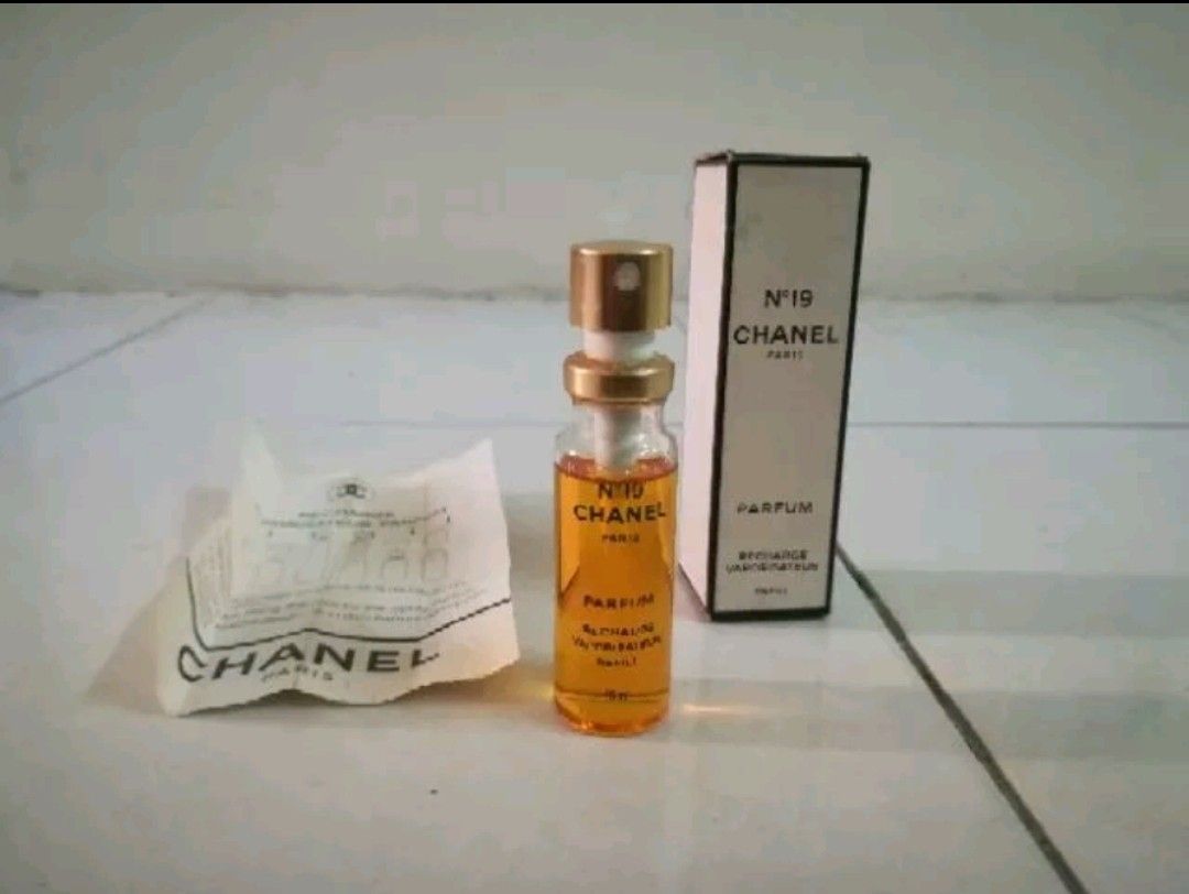 Vintage Discontinued Chanel N°19 Parfum Extrait 15ml Spray Refill