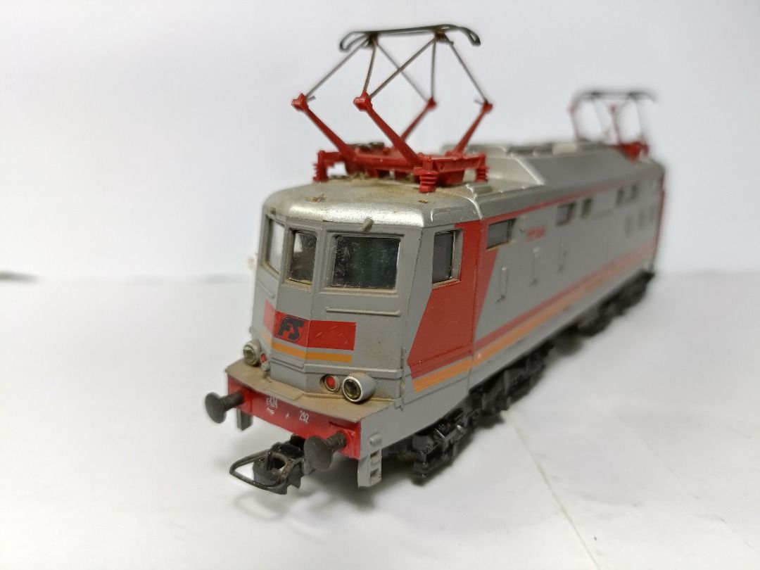 Lima Models Ho Ref 208146l. Rare Locomotive Electrique E633017 De La Fs