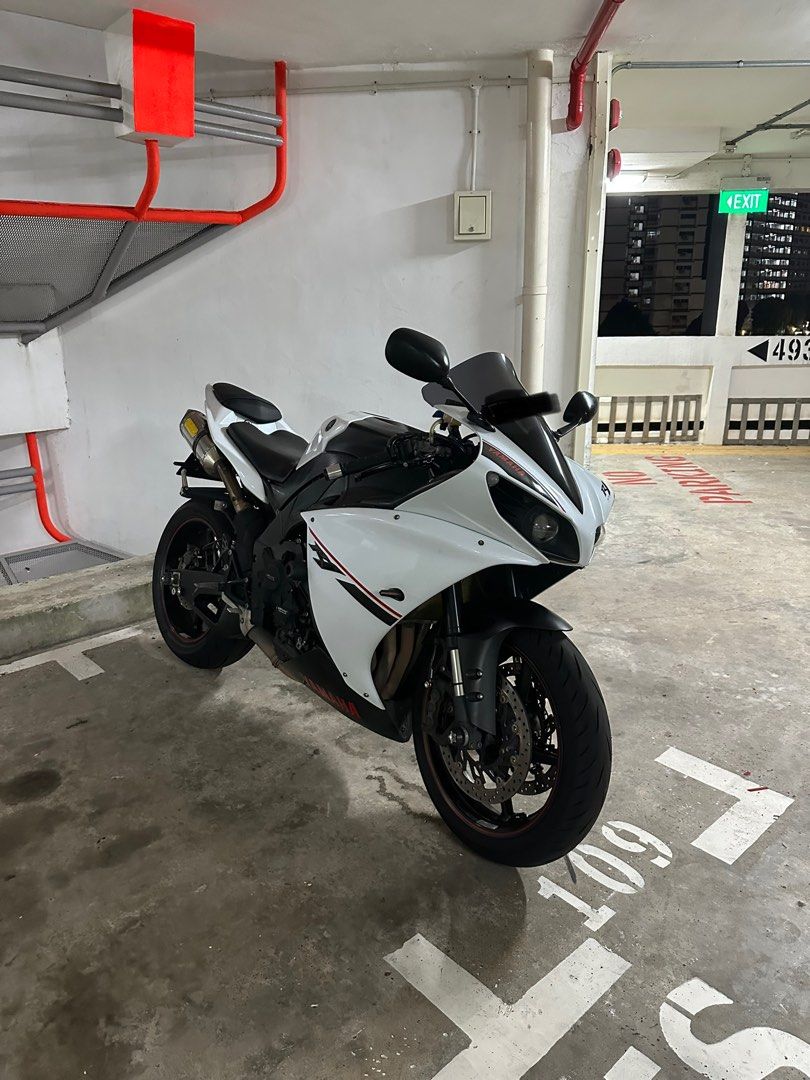 Yamaha yzf r1 olx discount
