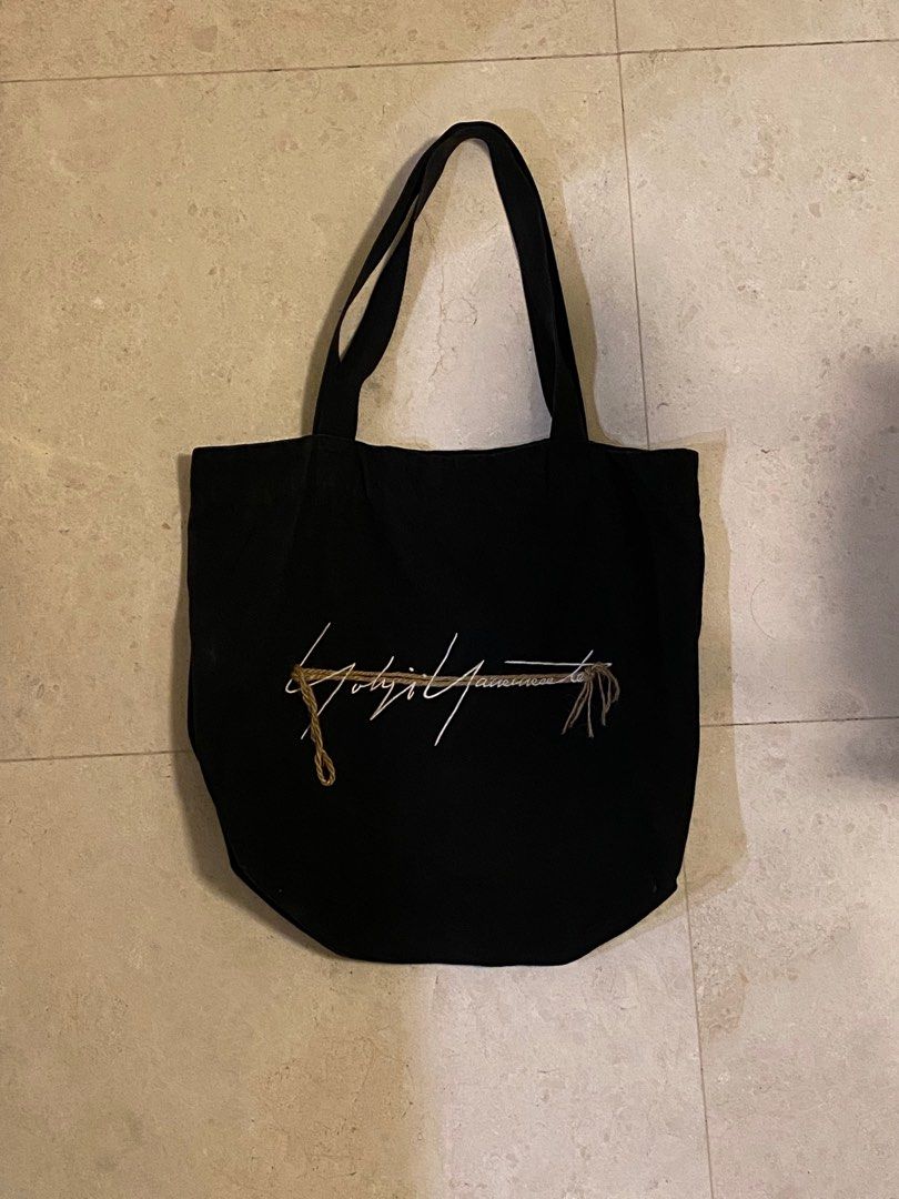 Yohji Yamamoto V&A Print Tote Bag Second Hand / Selling