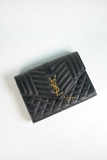 Authentic YSL Belle De Jour Purse, Luxury, Bags & Wallets on Carousell