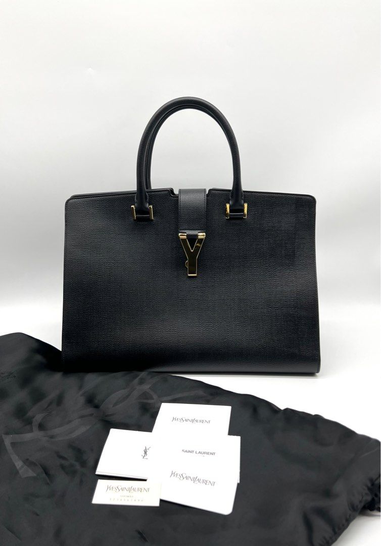 Yves Saint Laurent, an embossed leather 'Medium Cabas Chyc Bag'. - Bukowskis