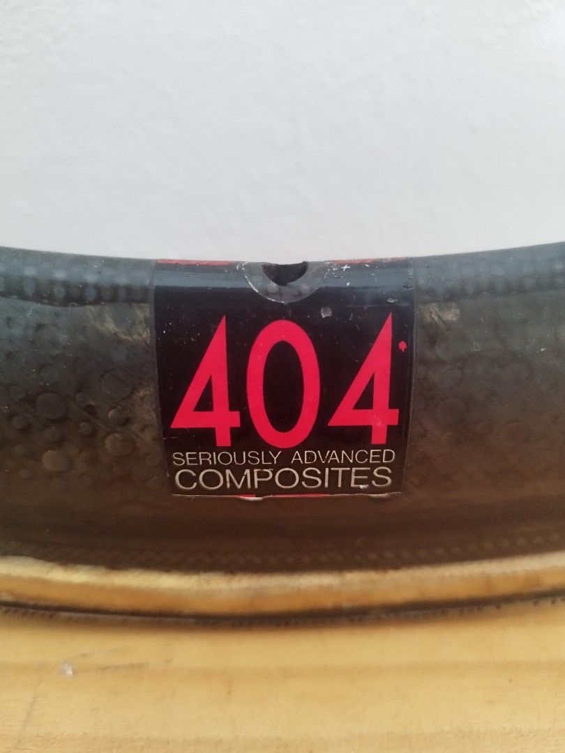 Zipp 404 speed weaponry tubular, Sports Equipment, Bicycles