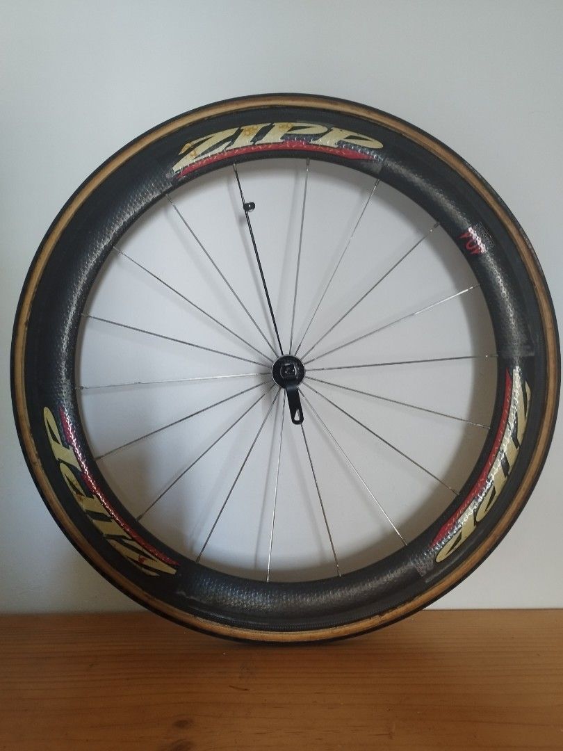 Zipp 404 speed weaponry tubular, Sports Equipment, Bicycles