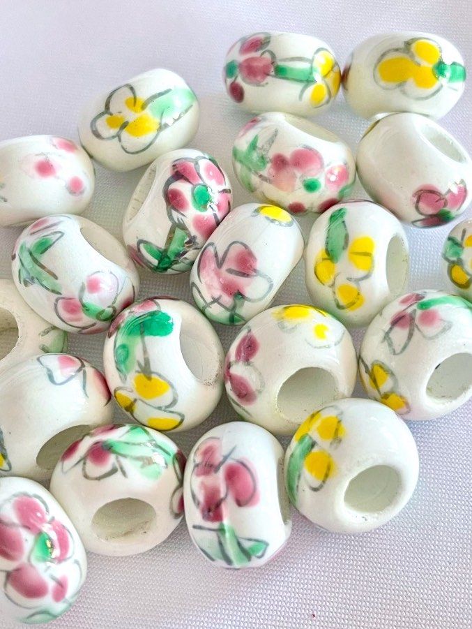 White shop ceramic beads