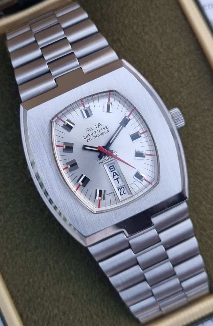 Avia hotsell watches 1970s