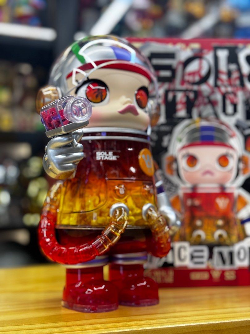 現貨400% Mega Space molly Solestage 夏家歡Popmart, 興趣及遊戲