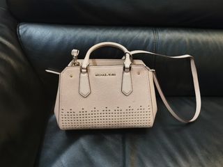 （分類：）位於 。 由 phksar 提交（商品編號 1262644262，圖片 1）。簡介： 。