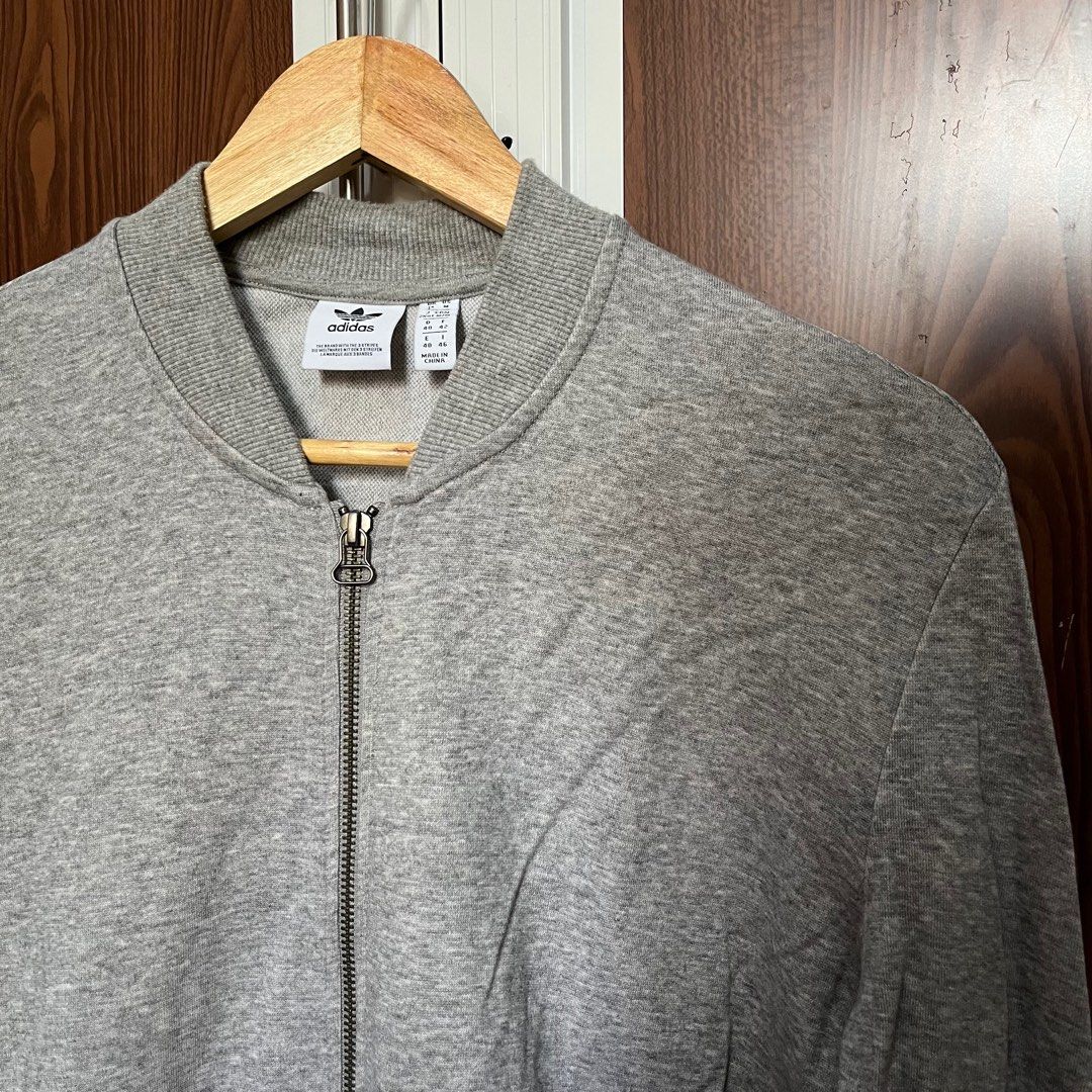 Adidas bomber jacket (Category: Coats, Jackets and Outerwear) located in Villasis. Submitted by thirdymanalo3 (Listing ID 1262605805, Image 2). Description: Adidas bomber jacket Large Width 23 Length 29 Good as new 750+sf.