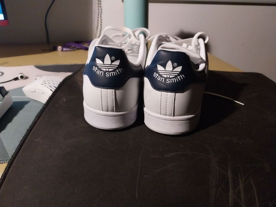 All white stan clearance smith on feet