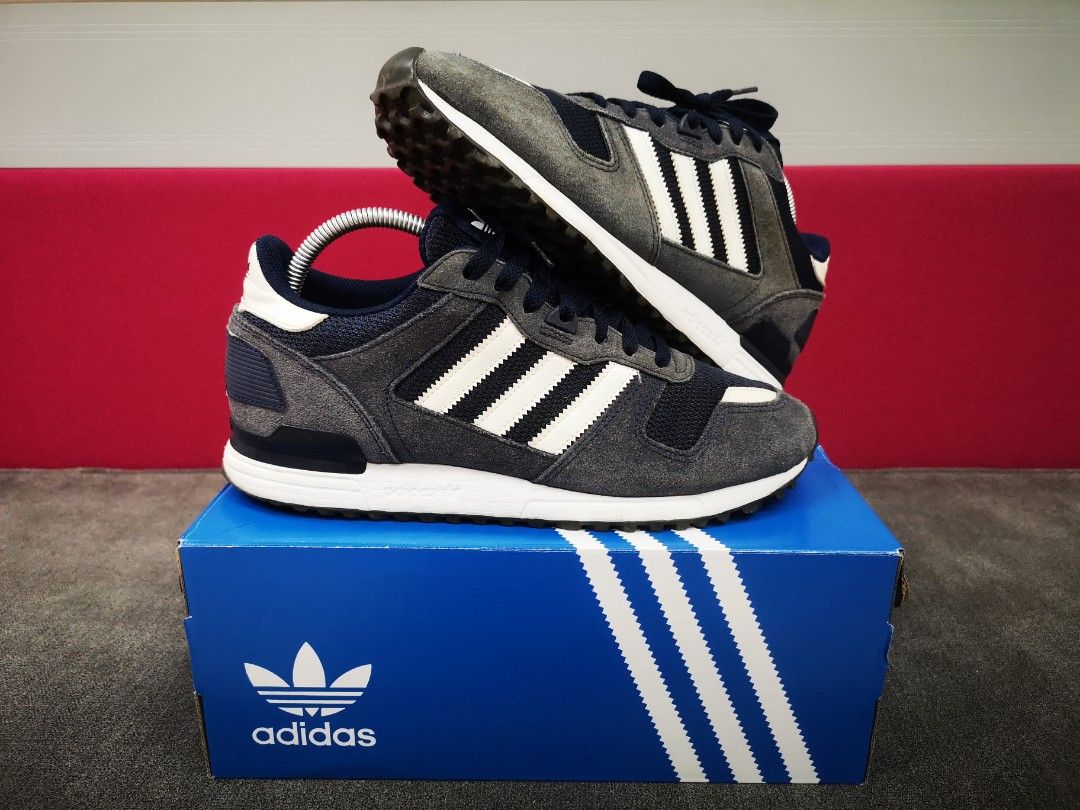 Adidas ZX 700