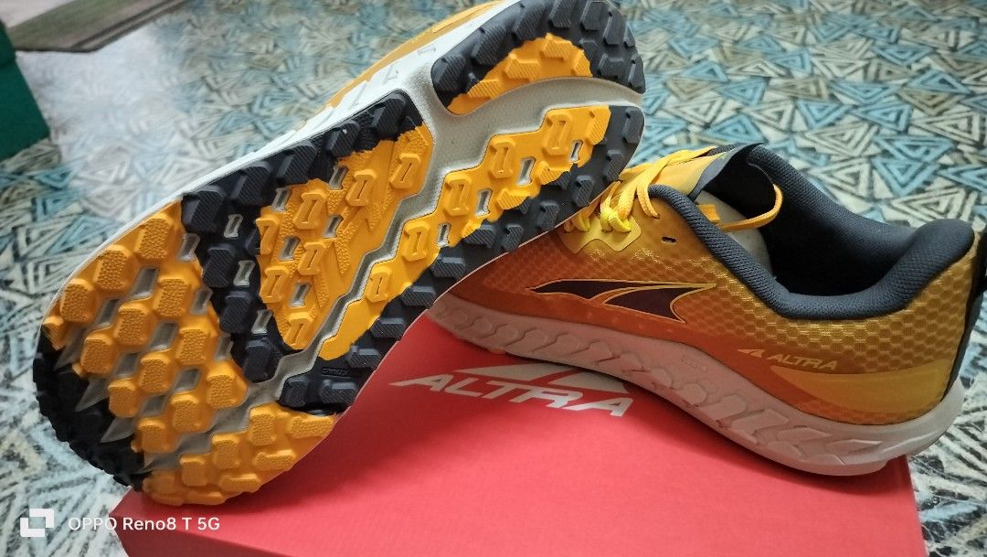 Hybrid trail road outlet running shoes