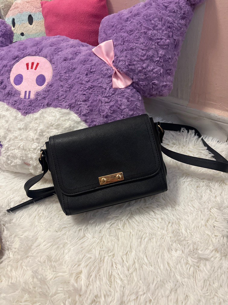Atmosphere sling bags deals