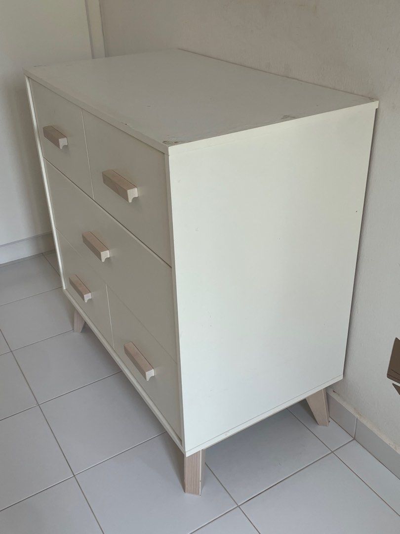 Babyletto Scoot 3Drawer Dresser, Furniture & Home Living, Furniture