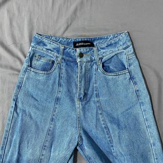 (Category: ) located in . Submitted by notmariane (Listing ID 1262571707, Image 1). Description: .