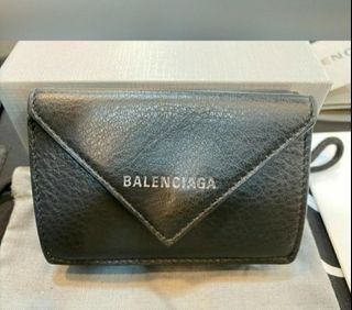 Balenciaga Black and Red Papier A5 Zip Around Tote Bag – I MISS YOU VINTAGE