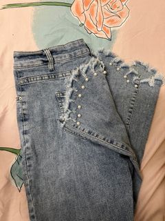 (Category: ) located in . Submitted by deeclothing_co (Listing ID 1262657237, Image 1). Description: .