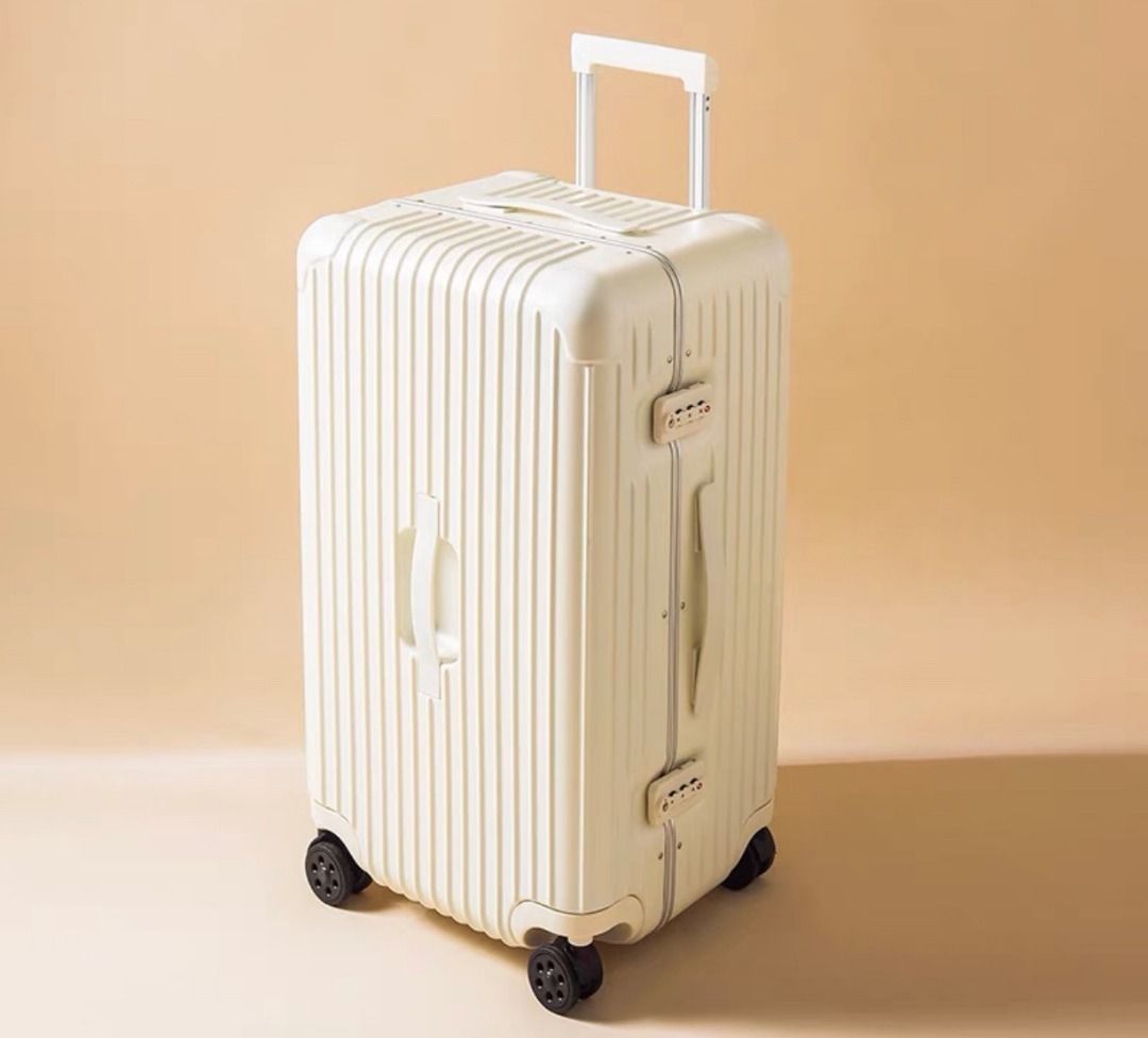 Essential Trunk Plus Large Suitcase, White