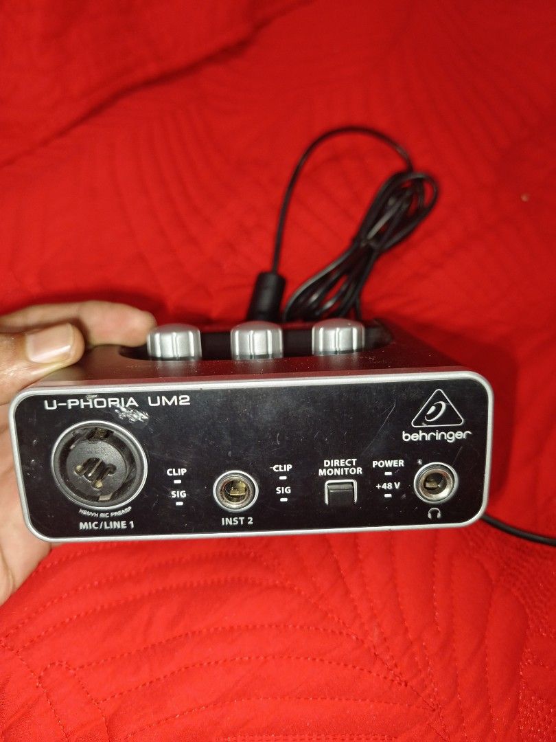 Behringer um2 store guitar rig