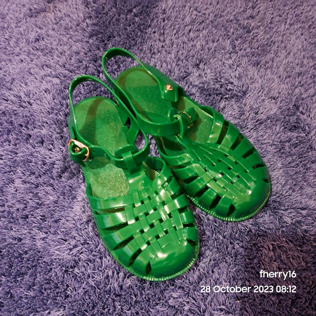 Jelly sandals sales size 12