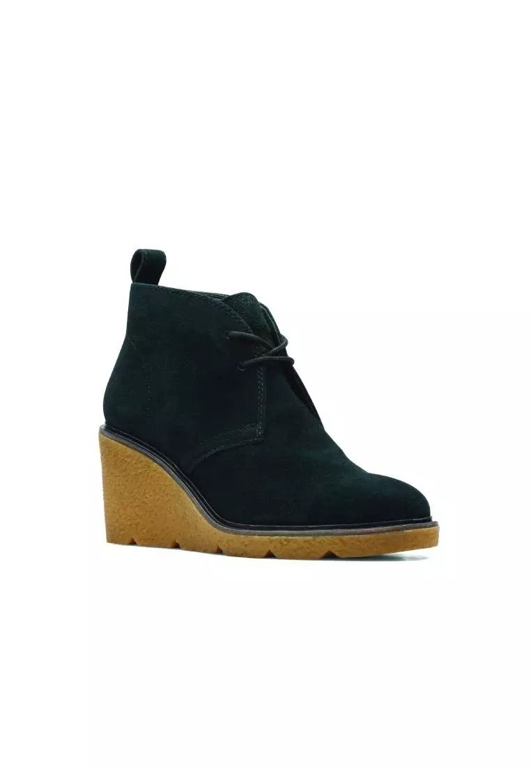 BNIB Clarks Clarkford DBT Black Suede Soft Leather Womens Casual