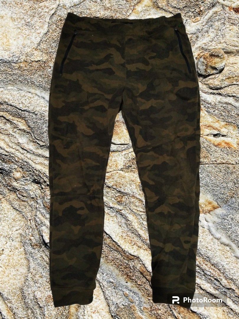 Brooklyn camo jogger pants army military camo Men s Fashion