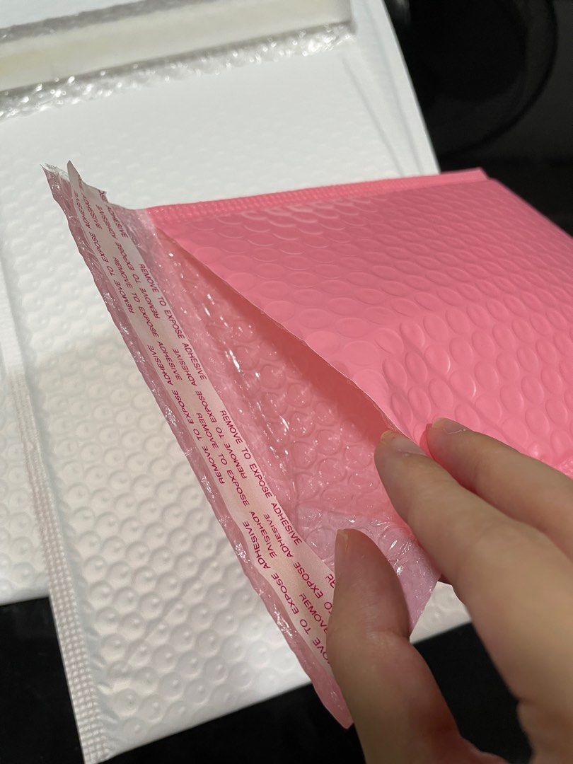 [BULK BUY] Bubble wrap envelope, Hobbies & Toys, Stationery & Craft