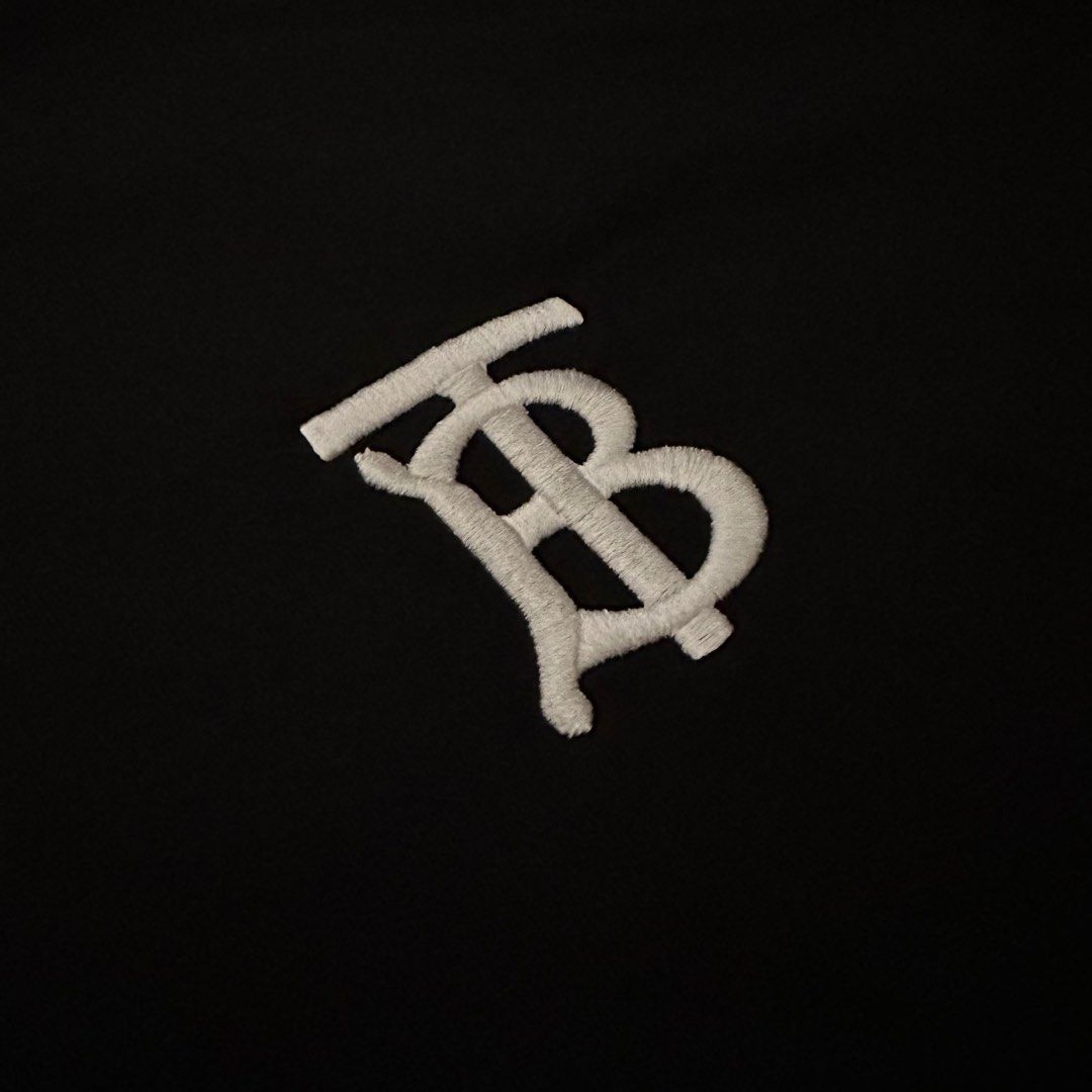 Burberry Ganther TB Logo T-shirt | Shopee Malaysia