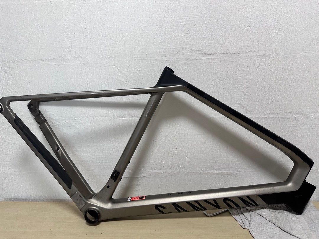 Canyon carbon frame, Sports Equipment, Bicycles & Parts, Bicycles on