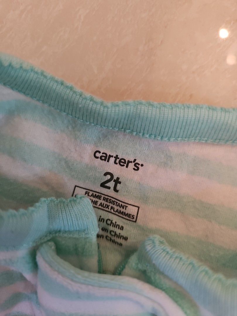 Carters outlet 2t size