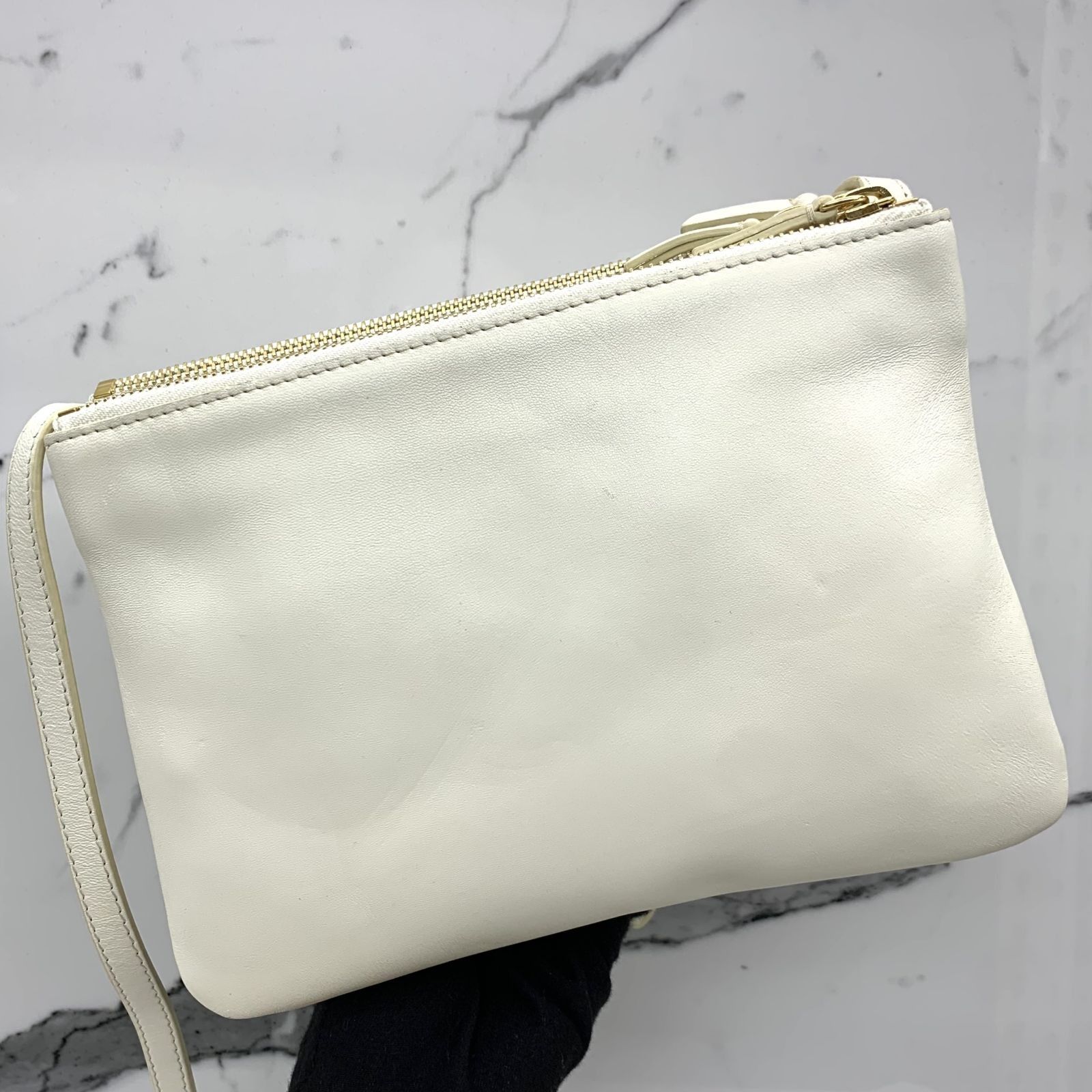 White leather hotsell pouch bag