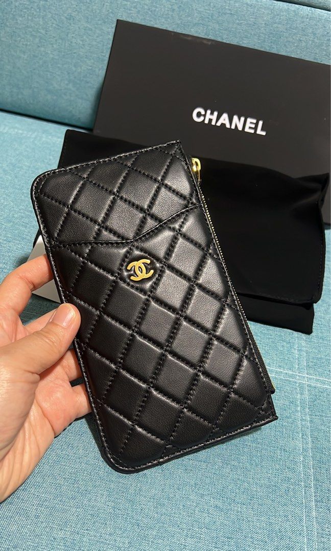Chanel handphone pouch outlet