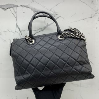 Chanel Gabrielle Backpack White bag, 名牌, 手袋及銀包- Carousell
