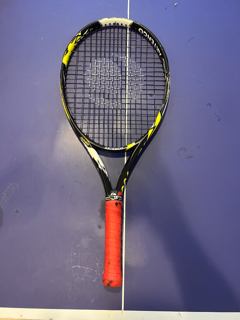 Childrens Tennis racket for ages 10 and below, Sports Equipment, Sports